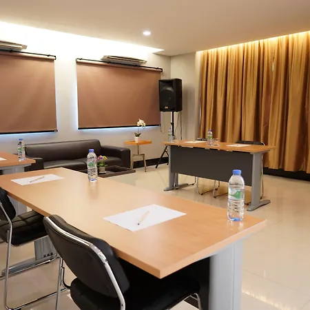 Green Point Residence Hotel